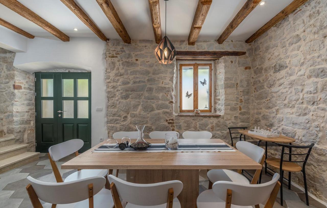 Beautiful Stone House - Villa Parentium With Private Pool Dračevac エクステリア 写真