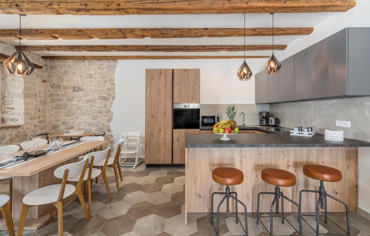 Beautiful Stone House - Villa Parentium With Private Pool Dračevac エクステリア 写真