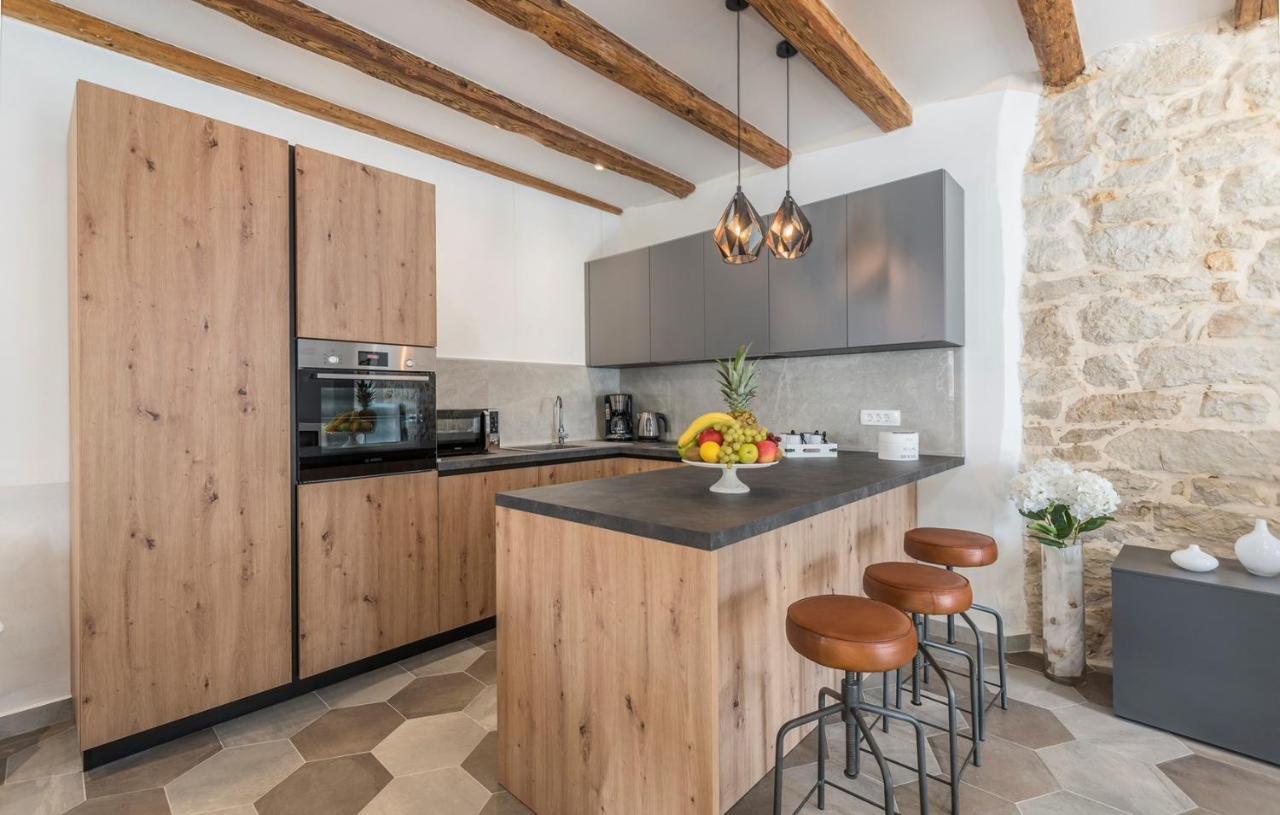 Beautiful Stone House - Villa Parentium With Private Pool Dračevac エクステリア 写真