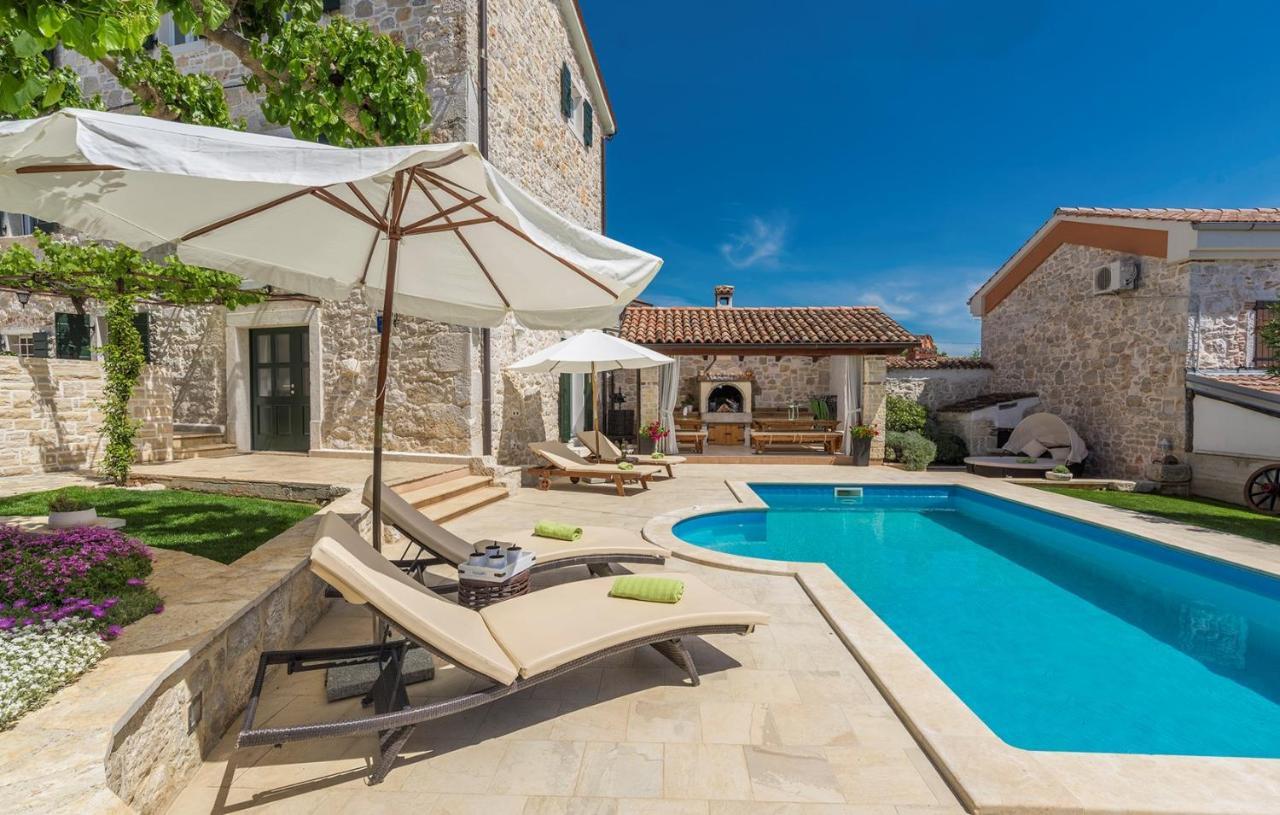 Beautiful Stone House - Villa Parentium With Private Pool Dračevac エクステリア 写真